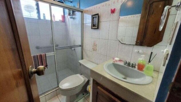 Venta de Casa con Uso de Suelo Mixto en Granadilla de Curridabat. RAH 26-449 in Granadilla, Curridabat, San José — ₡ 170 000 000