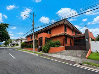 Vendo Casa en Bosque de Doña Rosa - Belén