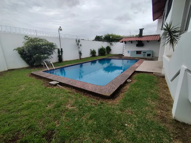 Se Vende (Venta) Casa en Rohrmoser cod JC 1316 in Pavas, San José — $500,000