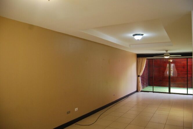 Se vende casa en Santa Ana San José 24-1647 in Uruca, Santa Ana, San José — $220,000