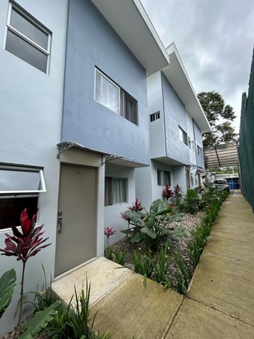 Alquiler de apto en primera planta dentro de complejo de apartamentos. in Desamparados, San José — ₡ 230 000