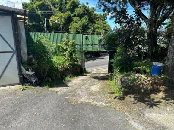 Se vende espaciosa propiedad para inversión en San Rafael Arriba 25-1687 en San Rafael Arriba, Desamparados, San José — ₡ 300 000 000