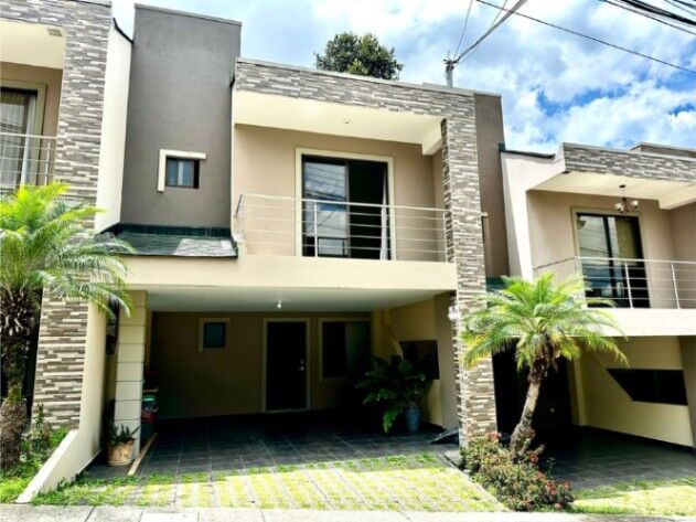 VENDO CASA EN BRASIL DE MORA-SAN JOSÉ. in Colón, Mora, San José — $195,000