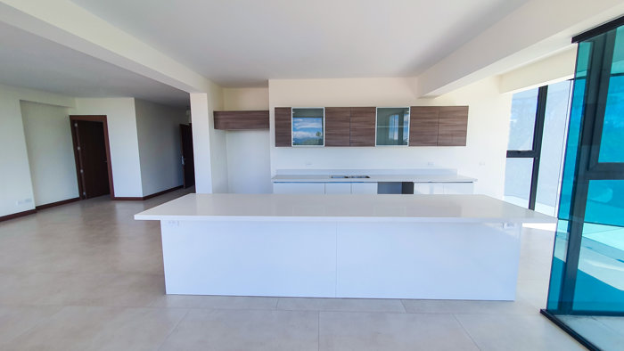Venta de apartamento en torre en San Rafael Escazú en San Rafael, Escazú, San José — $350,000 - Foto 3 de 11