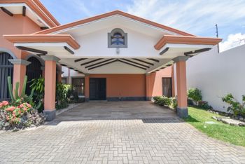 Venta Casa La Guaria Moravia San José en San Vicente, Moravia, San José — $995,000 - Foto 3 de 32