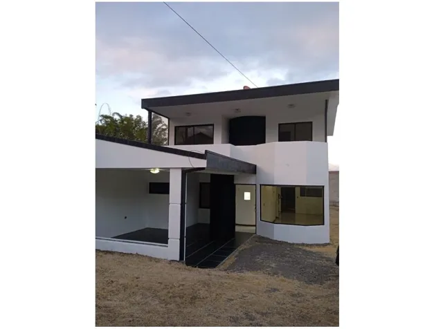 HOUSE FOR SALE, SAN JOSE, ASERRI, BARRIO CORAZON DE JESUS in Aserrí, San José — ₡ 160 000 000