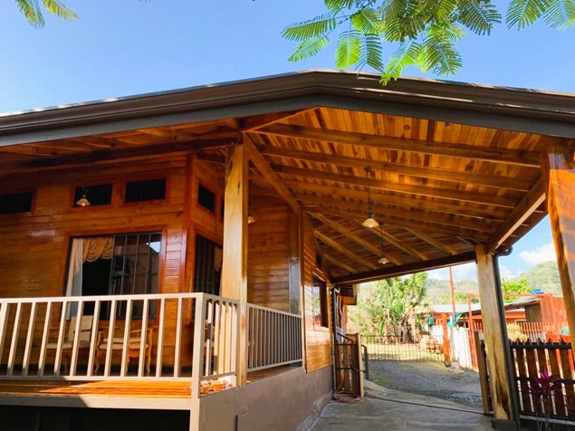 SE VENDE LOTE CON DOS HERMOSAS CASAS EN ATENAS, ALAJUELA in Atenas, Alajuela — $178,000 - Photo 2 of 27