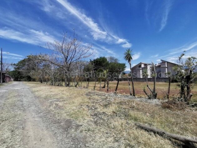 Se vende lote en Piedades Santa Ana 24-124 in Piedades, Santa Ana, San José — $228,740