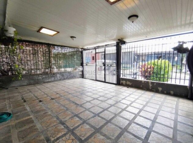 Venta de Casa en La Guácima de Alajuela  en Guácima, Alajuela — ₡ 67 500 000