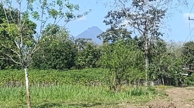 BELLA Y ÚTIL PROPIEDAD EN SAN JORGE DE LA FORTUNA DE SAN CARLOS.  in La Fortuna, San Carlos, Alajuela — ₡ 100 000 000
