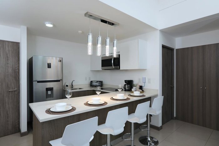 Moderno Apartamento en Condominio en Bello Horizonte con lindas vistas en Escazú, San José — $165,000