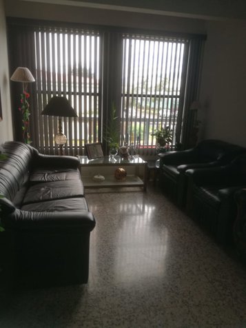 Casa esquinera en Venta en Guadalupe,5PJG7098403,NEGOCIABLE in Guadalupe, Goicoechea, San José — ₡ 120 000 000 - Photo 2 of 47