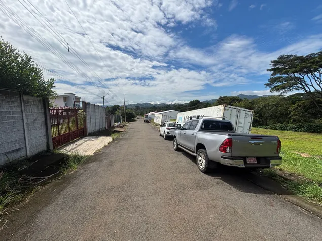 Lote ubicado cerca de la ciudad en una comunidad prometedora en Atenas, Alajuela — $80,000 - Foto 2 de 11
