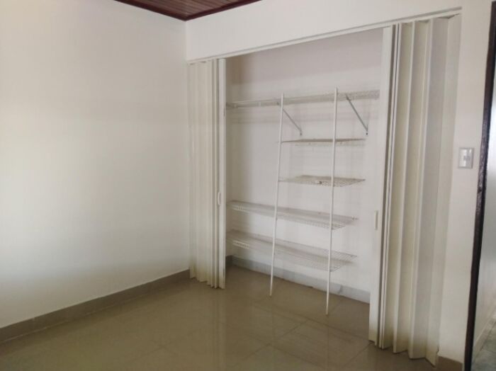 Venta de Casa en Mata de Plátano, San José. en Mata de Plátano, Goicoechea, San José — ₡ 96 000 000