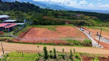 VENTA DE LOTES DE 2.700 M2 CON NACIENTE NATURAL EN ARCO IRIS, CAJON DE PEREZ ZELEDON in Cajón, Pérez Zeledón, San José — $102,000 - Photo 4 of 14