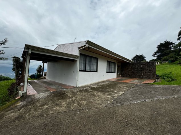 Venta de casa en Llano Grande, Cartago in Llano Grande, Cartago — $325,000