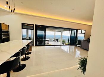 Casa Lujosa en Miravalles, Perez Zeledon en San Isidro De El General, Pérez Zeledón, San José — $550,000 - Foto 4 de 30