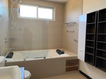 Venta de Casa en Pozos de Santa Ana. RAH 26-479 in Pozos, Santa Ana, San José — $475,000 - Photo 5 of 20