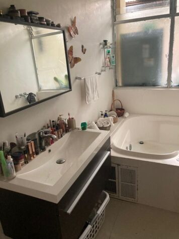 SE VENDE BELLA CASA EN LOMAS DE AYARCO.  en Curridabat, San José — ₡ 100 000 000