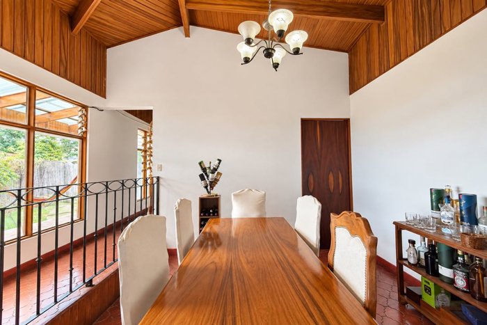 Casa en venta en La Guaria, Moravia | Arquitectura, amplitud y jardín in San Vicente, Moravia, San José — $345,000 - Photo 3 of 21
