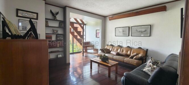 Venta de Casa en Curridabat. RAH 26-2000 PRECIO REBAJADO en Curridabat, San José — ₡ 297 000 000