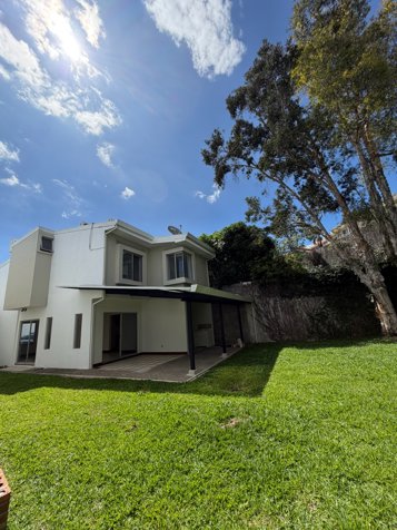 Casa 3 habitaciones con A/C y gran jardín,Heredia en San Pablo, Heredia — $280,000