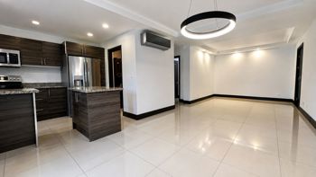 Apartamento con 3 habitaciones con aire acondicionado y 2 parqueos en Brasil, Santa Ana, San José — $190,000 - Foto 3 de 16