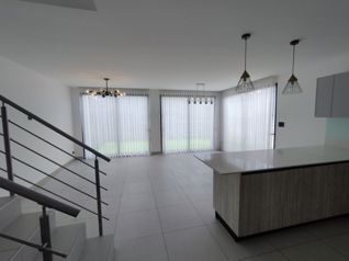 Se Alquila (Alquiler) Cond. Lindora Village, Santa Ana Cod GU 1551
