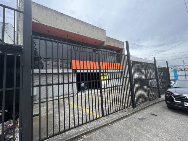EDIFICIO EN ALQUILER O VENTA EN CERCANÍAS PASEO COLON in Escazú, San José — $7,500