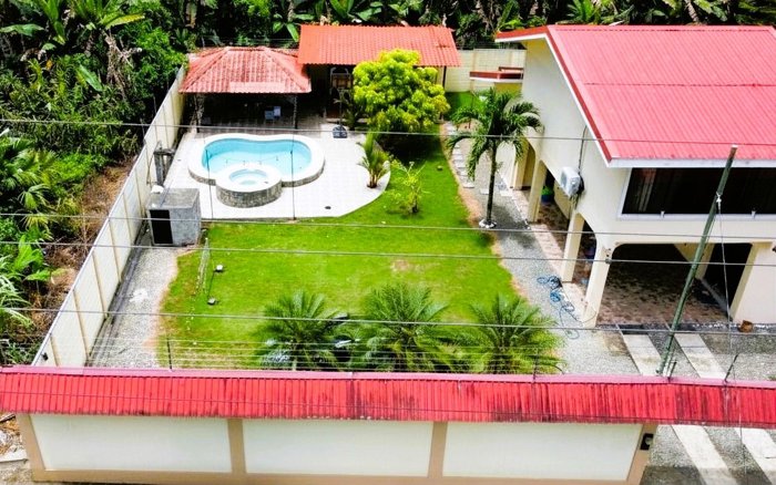 SE VENDE LINDA CASA REAL CARIBE, FILADELFIA, LIMON COSTA RICA en Limón — ₡ 157 000 000 - Foto 3 de 53