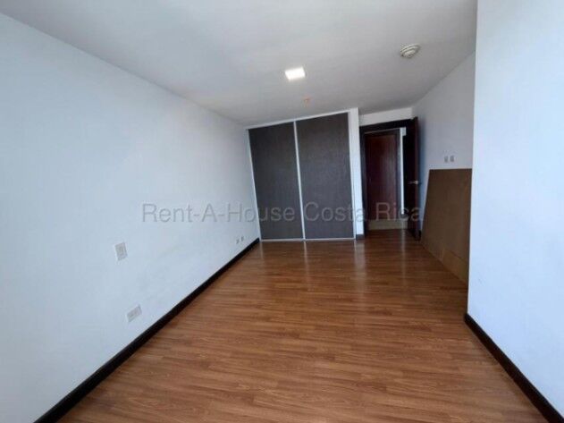 Venta de Apartamento en Torres Paseo Colón, San José. RAH 26-1862 in Merced, San José — $220,000
