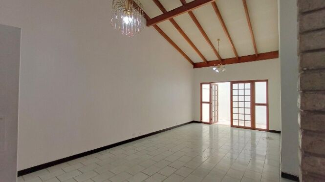 Venta de Casa en San Pedro-Montes de Oca. in San Pedro, Montes De Oca, San José — $250,000
