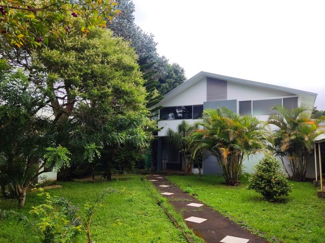 Se vende ,casa Ave del Paraiso,San Rafael,Heredia in Ángeles, San Rafael, Heredia — $344,000