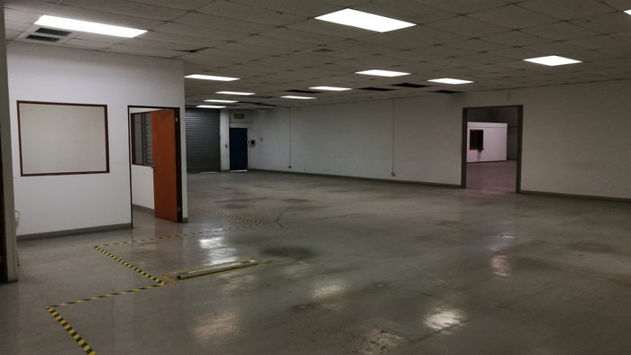 Edificio y ofibodega en alquiler en Barreal de Heredia.- PC498882 in San Vicente, Moravia, San José — $11,280