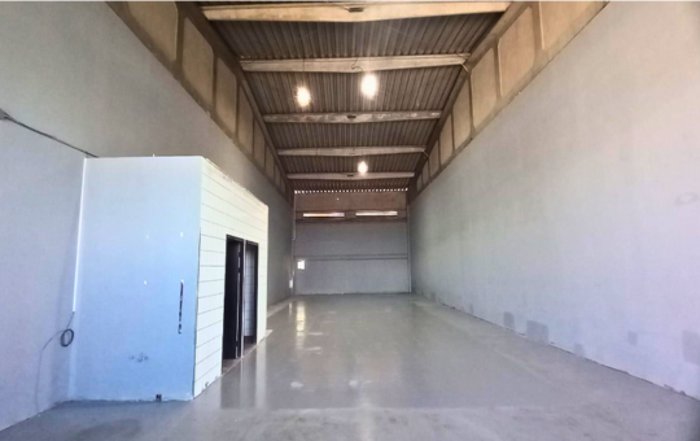 Alquiler de bodega en La Valencia, Heredia en Heredia — $2,358 - Foto 2 de 2