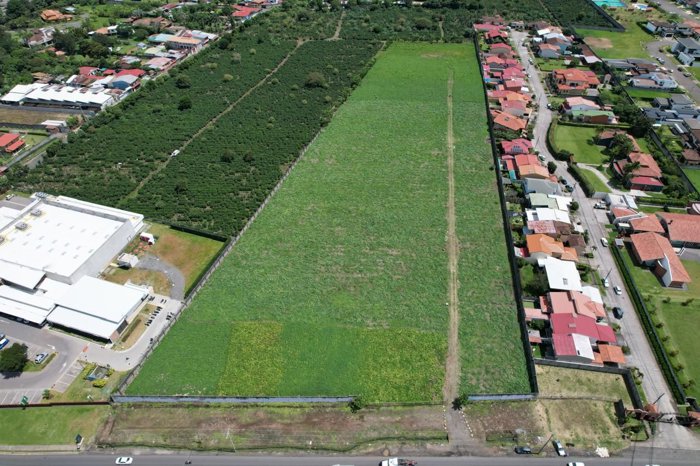 Venta de Terreno Comercial Milla de Oro, Santo Domingo, Heredia (AD) in San Vicente, Santo Domingo, Heredia — $7,020,000 - Photo 2 of 5