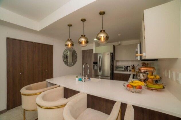 VENTA de exclusivo apartamento ubicado en bello horizonte de Escazu /24-1613 in San Rafael, Escazú, San José — $239,000