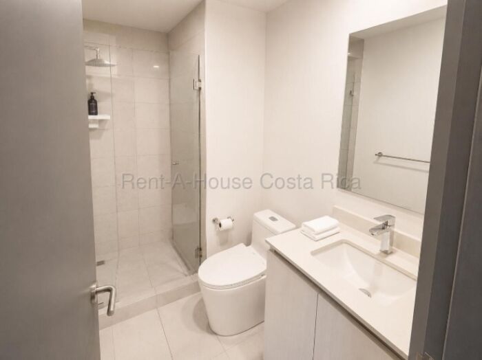 Alquiler apartamento amoblado con vista, 2 hab y amenidades premium #26-2240 GS en Mata Redonda, San José — $1,300