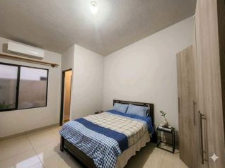 🏡 Casa Remodelada de 3 Habitaciones + Oficina en Robles de Lindora in Santa Ana, San José — $1,500 - Photo 4 of 30