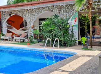 Hermoso Hostel en Jaco in Jacó, Garabito, Puntarenas — $650,000 - Photo 4 of 59