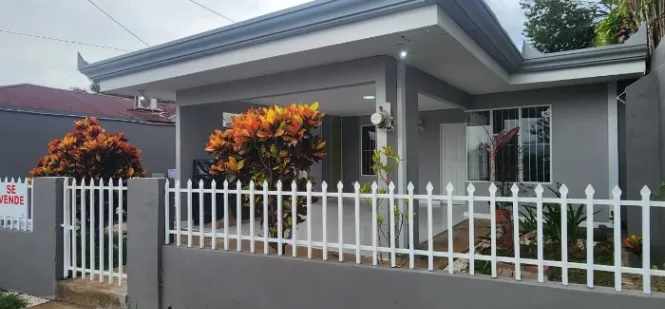Propiedad con 2 Casas en Venta. Cacao de Alajuela. in Tambor, Alajuela — ₡ 100 000 000