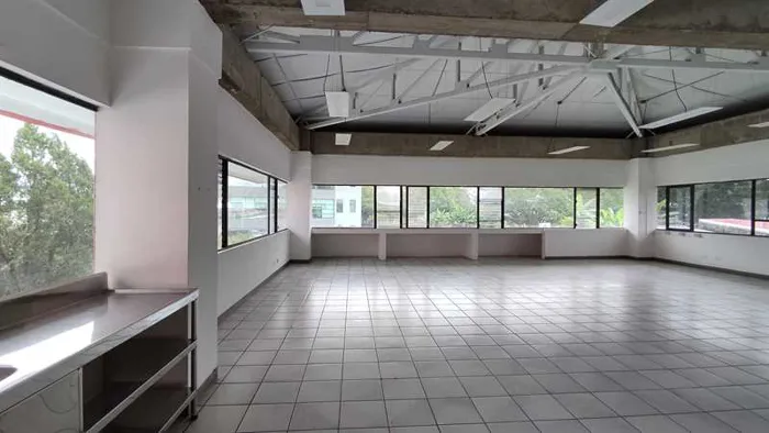 Building for Rent in San José, Barrio Tournon. #5PVV9202074 in San Francisco, Goicoechea, San José — $46,368 - Photo 2 of 36