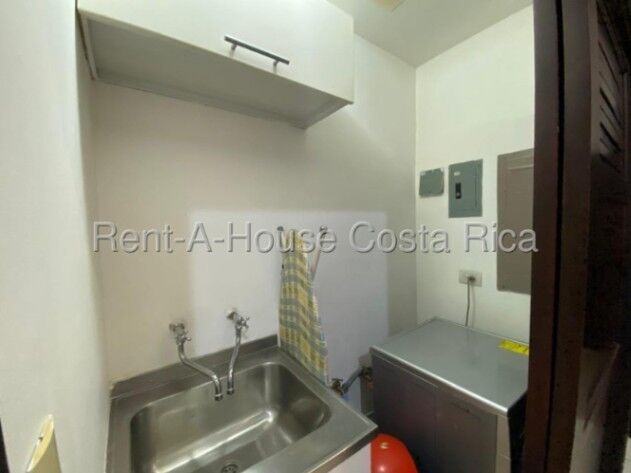 Alquiler de Apartamento en Santa Ana. RAH 26-1415 in Santa Ana, San José — $1,150