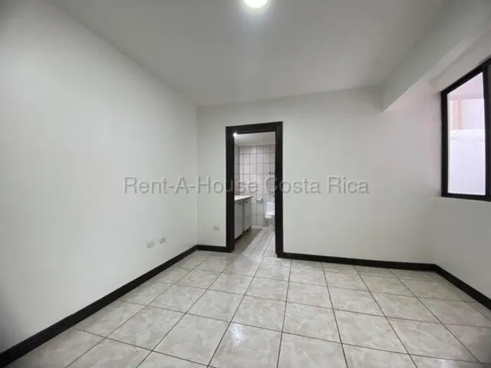 Se alquila casa en San Francisco Heredia 26-2187 en San Francisco, Heredia — $1,250 - Foto 3 de 17