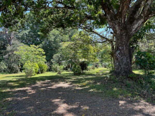 VENDO CASA CON PISCINA EN OROTINA DE ALAJUELA. in Orotina, Alajuela — $495,000