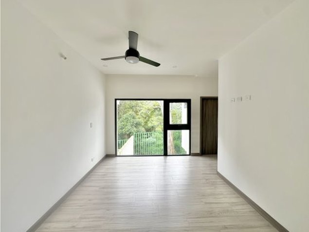 CASA EN ALQUILER, NUEVA , SANTA ANA URBANO en Santa Ana, San José — $2,000 - Foto 3 de 17