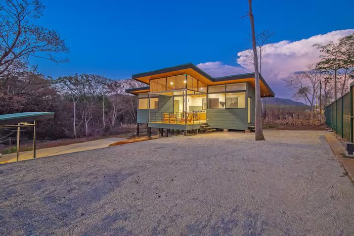 Casa Nangu – Modern Tropical Home on a 1,000 m² Lot in Pinilla in Tamarindo, Santa Cruz, Guanacaste — $325,000