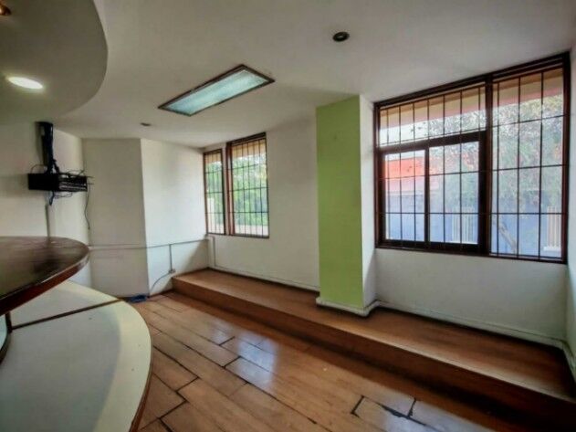 VENDO PROPIEDAD EN BARRIO AMÓN-EL CARMEN, SAN JOSÉ. in Carmen, San José — $106,000
