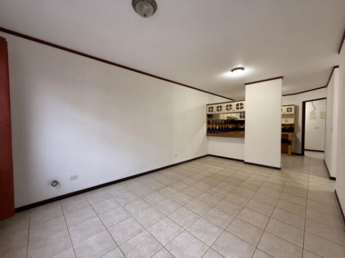 Se alquila espacioso apartamento en Mata Redonda San José 26-1393 en Mata Redonda, San José — $1,050