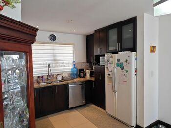VENDO CASA EN CONDOMINIO CON AMPLIO PATIO. MORAVIA SAN VICENTE. in San Vicente, Moravia, San José — $220,000 - Photo 4 of 13